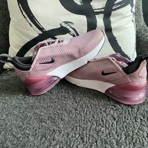 Nike Girls Air Max 270 (PS) Sz 3